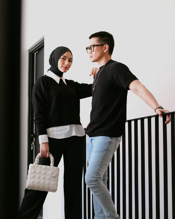 Dugaan Aib Suaminya Terus Diperbincangkan, Citra Kirana Semakin Pamer Kemesraan dengan Rezky Aditya 2 Dugaan Aib Suaminya Terus Diperbincangkan, Citra Kirana Semakin Pamer Kemesraan dengan Rezky Aditya