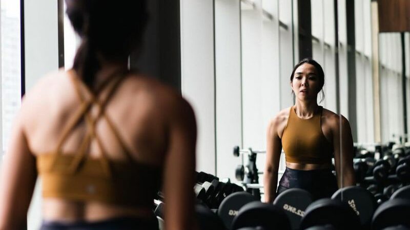 Cekricek.id - Gisella Anastasia dimiliki dipuji karena memiliki otot yang sangat bagus. Belum lagi dengan bentuk tubuh ideal atau body goalsnya