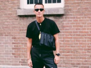 Cekricek.id - Aktor tampan Herjunot Ali mengaku sudah pasrah dengan berbagai hinaan kepadanya. Hal tersebut dikarenakan sering sakit hati