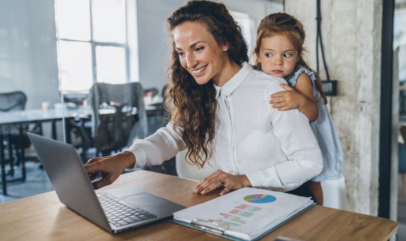 Cara Menghadapi Orang Tua yang Keras dan Lebih Mengutamakan Urusan Duniawi
