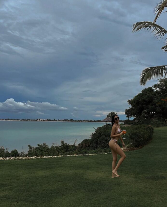 Usai Ultah Pakai Bikini, Anya Geraldine Bikin Otak Susah Positif Thinking 3 Lampiran Gambar