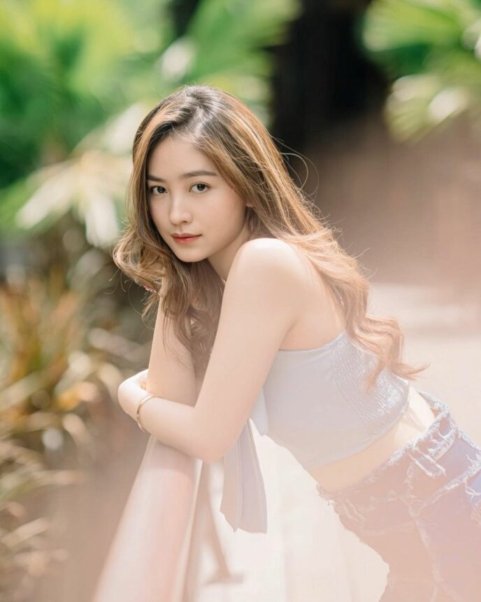 Natasha Wilona Nikmati Kesejukan Tepi Pantai, Cantiknya Kok Sempurna Gitu 2 Lampiran Gambar