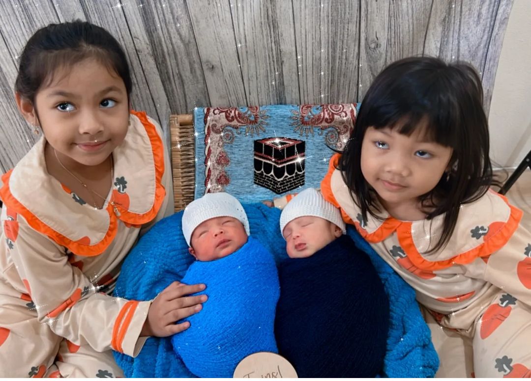 Ustaz Riza Muhammad Dikaruniai Bayi Kembar Laki-laki, Penantian 8 Tahun Pun Berbuah Manis 3 Lampiran Gambar