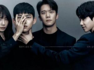 Cekricek.id – Drama Blind sukses mengambil hati banyak penonton lewat ceritanya yang epik tentang kasus pembunuhan berantai yang panjang. Semua orang yang menyaksikannya dibuat menduga-duga pelaku pembunuhan yang sedang diselidiki oleh pihak kepolisian. Namun, ada banyak hal yang membuat keraguan hingga setiap karakter terlihat mencurigakan di mata penonton.