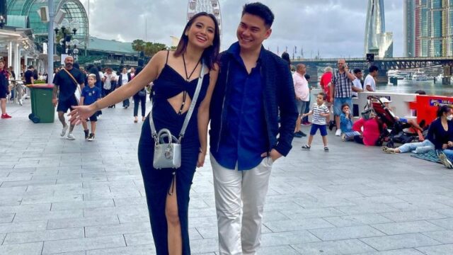 Cekricek.id – Aktris cantik Acha Septriasa tampil dengan gaun unik dalam unggahan terbarunya di Instagram. Dia mengenakan gaun panjang dengan belahan tinggi dan bagian perut yang terbuka seperti bolongan. Lewat penampilannya itu, ada banyak netizen yang mengungkapkan pujiannya karena merasa aktris idola mereka sangat cantik dan juga seksi.