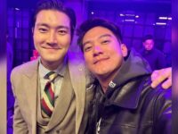 Cekricek.id – Boy William memang sering dibilang mirip dengan aktor sekaligus salah satu member grup Kpop Super Junior yaitu, Choi Siwon. Sama-sama bermata sipit serta senyuman keduanya yang sering dianggap mirip terkadang membuat orang-orang penasaran bagaimana sekiranya kedua orang tersebut bertemu.