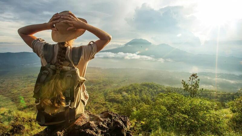 Cekricek.id – Meski sudah lewat musim liburan, ada kalanya orang-orang masih ingin menikmati waktu dengan mengunjungi beberapa tempat wisata di sela-sela kesibukannya. Namun tak usah khawatir, karena ada lebih banyak tempat menarik yang bisa meningkatkan mood dibanding harus merogoh kocek untuk ke luar negeri.