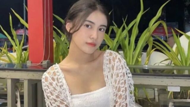 Cekricek.id – Yura, perempuan asal tanah air yang dikabarkan sedang menjalankan pelatihan alias trainee di salah satu agensi terbesar Korea Selatan, SM Entertainment. Dia memiliki paras yang cantik serta suara merdu yang membutanya mendapat pengakuan dari banyak orang.