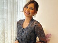 Cekricek.id - Indah Permatasari adalah salah satu aktris Indonesia yang dikenal dengan kecantikan alami yang dimiliknya. Meski demikian, di masa mudanya ketika bersekolah, istri Arie Kriting tersebut rupanya pernah mengalami pembullyan karena paras cantiknya itu.