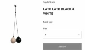 Cekricek.id – Sebagai mainan viral, lato lato telah berhasil memberikan pengalaman menyenangkan untuk anak-anak masa kini. Pasalnya, di era modern ini, permainan tradisional yang masih sering dilakukan anak-anak kelahiran 90-an sudah mulai tergerus zaman.