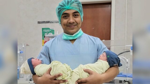 Cekricek.id – Ustaz Riza Muhammad dan istrinya, Indri Giana, memang sudah sangat lama menanti-nanti kehadiran anak laki-laki di keluarga kecil mereka. Bahkan sejak kehamilan pertama sang istri, harapan tersebut sudah ada pada saat itu.