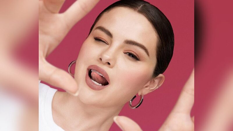 Cekricek.id – Hubungan Selena Gomez dan Justin Bieber memang sudah lama kandas. Meski sempat menjadi pasangan yang dikagumi banyak orang, namun ternyata keduanya tak terhubung pada garis takdir yang sama untuk melenggang ke jenjang yang lebih serius.