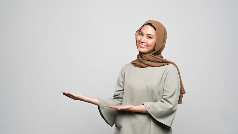 Cekricek.id - Sebagai hamba dan makhluk ciptaan sangat penting untuk berlaku husnudzon kepada Allah, demi keseimbangan dan dinamika