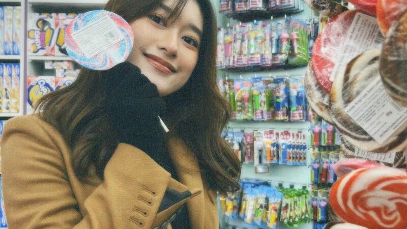 Cekricek.id - Kecantikan paras Amanda Caesa rupanya selalu berhasil membuat netizen pangling, intip sejumah potret cantiknya ini