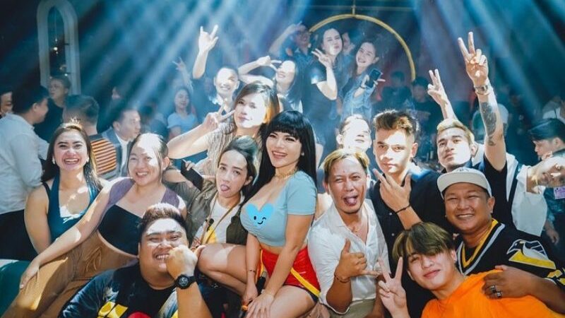 Cekricek.id - Berbagai penampilan dari Dinar Candy dengan mengenakan outfit baju ketat membuat imun jadi naik, tentunya terlihat sangat seksi