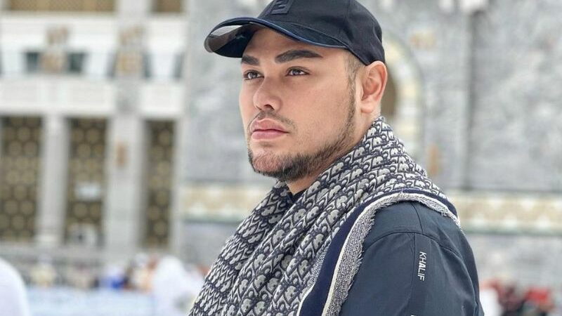 Cekricek.id - Presenter kondang Indonesia, Ivan Gunawan merelakan Ayu Ting Ting untuk bersama Boy William, belum berencana menikah