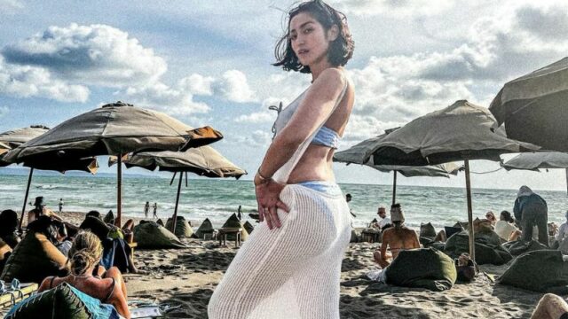 Cekricek.id - Baru-baru ini Jessica Iskandar kembali mengunggah potretnya yang keramat cantik ketika mengenakan bikini, tapi masih sopan