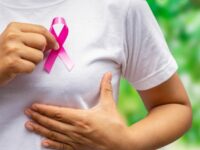 Cekricek.id - Perasaan nyeri pada area payudara apakah menjadi tanda bagi kanker payudara?. Apalagi terasa nyeri membakar