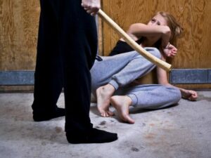 Cekricek.id - Ternyata Islam sendiri sudah memaparkan bagaimana cara untuk mencegah agar tidak terjadinya KDRT, begini penjelasannya