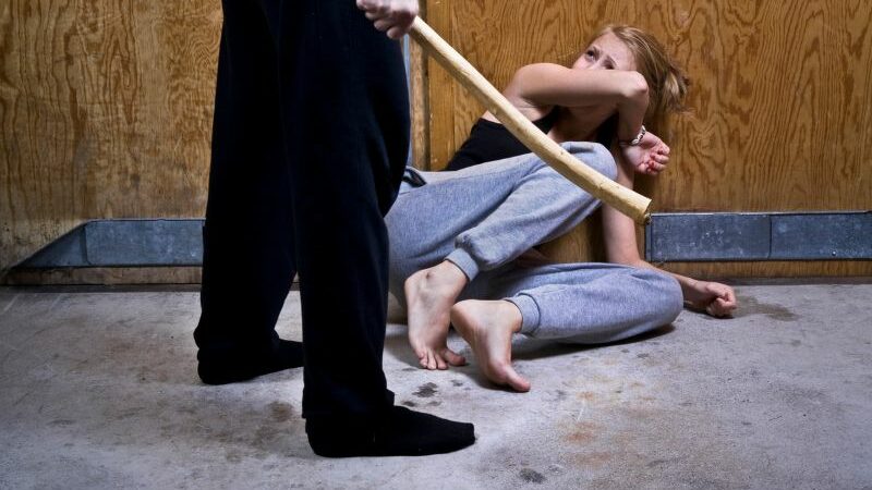 Cekricek.id - Ternyata Islam sendiri sudah memaparkan bagaimana cara untuk mencegah agar tidak terjadinya KDRT, begini penjelasannya