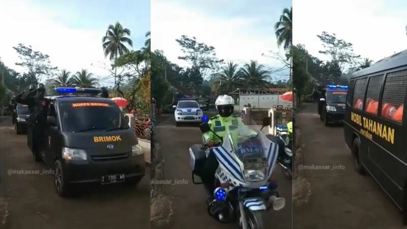 Cekricek.id - Kembali sebuah konsep pernikahan massal dengan konsep unik terjadi di sebuah pesantren. Mempelai mirip seperti tahanan
