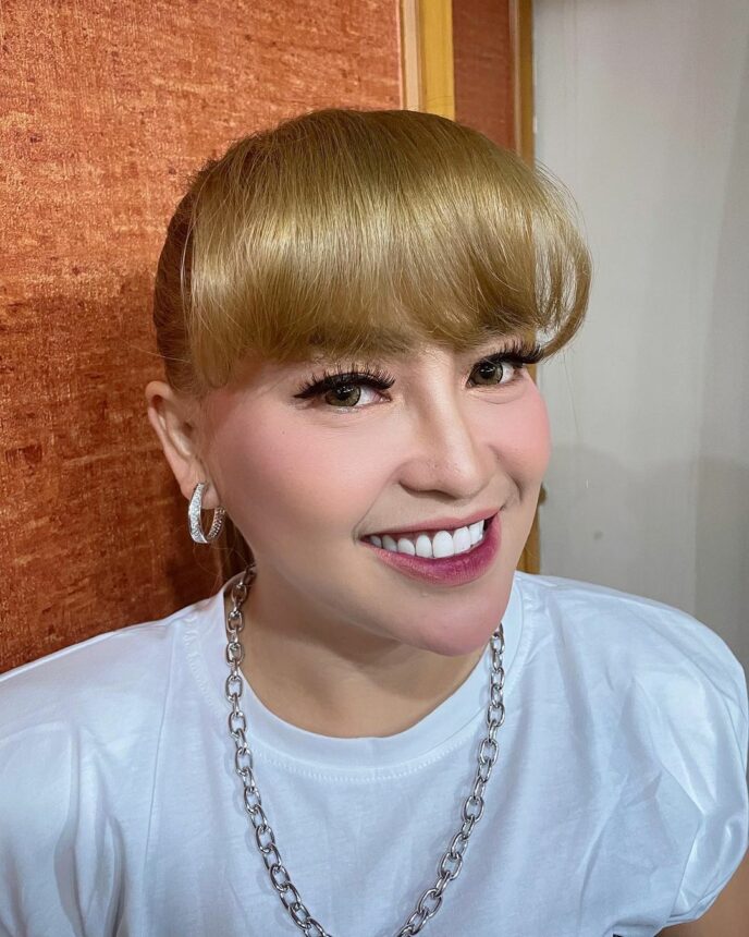 Cerita Mpok Alpa, Uang Miliarannya Ditilap Teman Baiknya 2 Lampiran Gambar