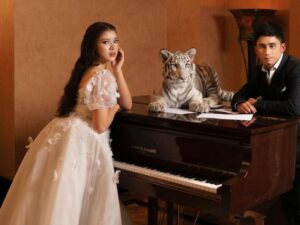 Cekricek.id – Banyak dari netizen memberikan pujian jika foto dari Tiara Andini dan Alshad Ahmad mirip foto prewedding.