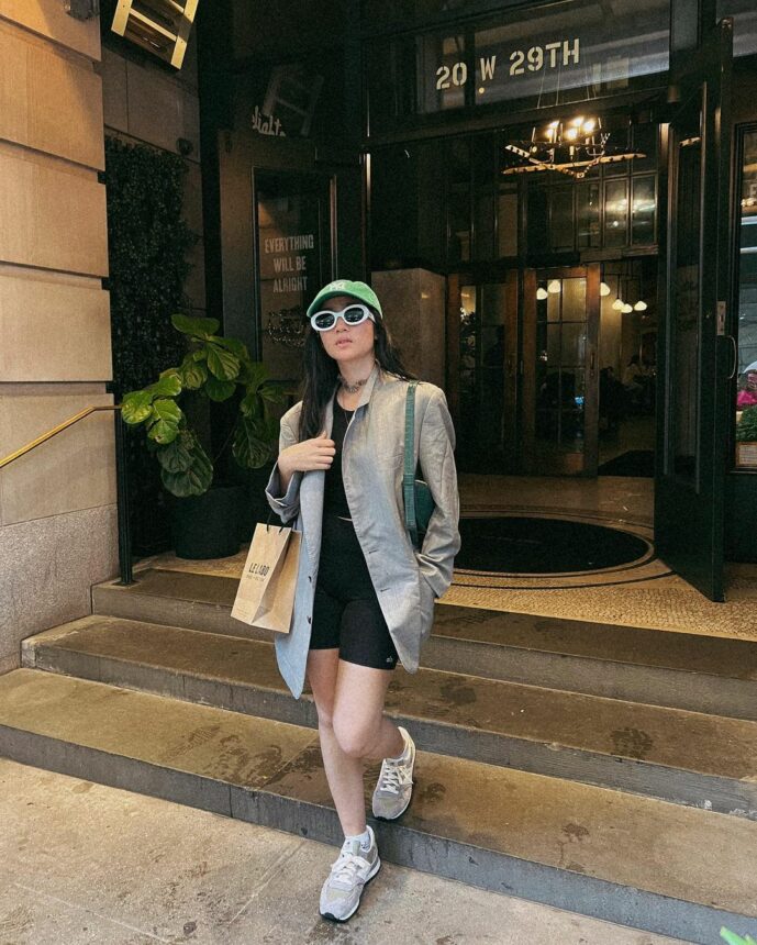 OOTDnya Mantul, Begini Potret Febby Rastanty Saat Liburan di London 6 Lampiran Gambar