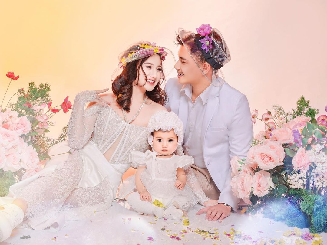 Bagai Peri, Intip Foto Keluarga Bahagia Ala Nanda Arsyinta 5 Lampiran Gambar