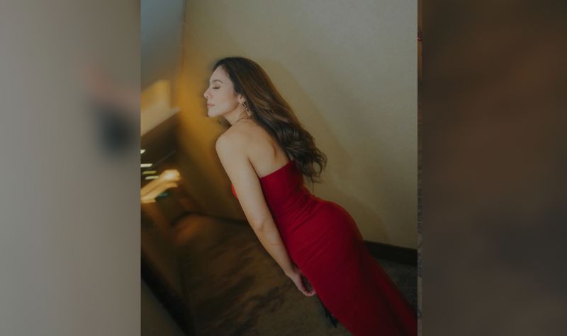 Intip Kecantikan Wulan Guritno Dengan Gaun Merah, Bodi Tipisnya Curi Perhatian 5 Lampiran Gambar