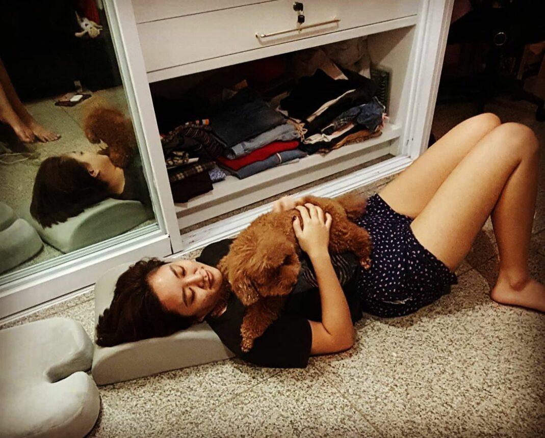 Kisah Yeyen Lidya, Berterima Kasih Pada Kuntilanak karena Merasa Terbantu 2 Kisah Yeyen Lidya, Berterima Kasih Pada Kuntilanak karena Merasa Terbantu