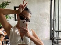 Agnez Mo dicecar netizen dengan unggaan foto seksinya yang hanya memakai celana dalam dan juga memprlihatkan bodynya yang aduhai.