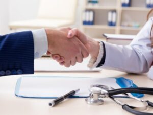 Cekricek.id, BPJS Kesehatan - hak dan kewajiban peserta BPJS Kesehatan.