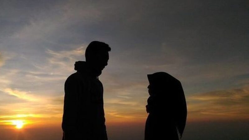 Ternyata ada tiga dosa yang membuat wanita bisa sulit untuk mendapatkan jodoh atau bertemu dengan jodohnya menurut Bunda Rida.