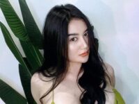 Pamela Safitri terang terangan mengatakan bahwa saat tidur, ia tidak pernah memakai bra, menurutnya tidur tidak pakai bra rasanya legah dan enak.