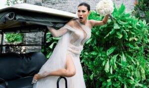 Cekricek.id – Patricia Gouw telah resmi dipersunting oleh mempelai pria yang kini menjadi suaminya. Dari beberapa unggahan yang dia bagikan, model jebolan Asia’s Next Top Model tampil begitu anggun dengan gaun pernikahannya yang serba putih.