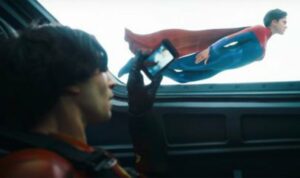 Cekricek.id - Trailer film “The Flash” yang dirilis selama Super Bowl 2023 memperlihatkan sejumlah adegan sosok Bruce Wayne dari Ben Affleck, Batman dari Michel Keaton, dan Supergirl dari Sasha Calle. Setelah melalui berbagai penundaan dan masalah di balik layar lainnya, film ini akhirnya menunjukkan batang hidungnya juga.