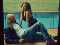 Cekricek.id – Melaney Ricardo membuat banyak orang bersimpati padanya setelah melihat unggahan terbaru yang dia bagikan di media sosial. Dalam sebuah foto yang memperlihatkan dirinya sedang berpose mesra dengan sang suami, ada kata-kata haru yang dia selipkan sebagai keterangannya.