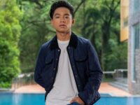 Cekricek.id – Betrand Peto Putra Onsu belum lama ini merilis lagu barunya yang bertajuk “Ku yang Selalu Salah”. Dia membagikan video klip official single tersebut lewat kanal YouTube dan berhasil mencapai posisi Trending untuk kategori musik.