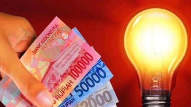 Cekricek.id, Tips - Apakah tagihan listrik di rumah kamu terus membengkak setiap bulannya? Bisa jadi penyebabnya karena kamu melakukan enam kebiasaan ini.