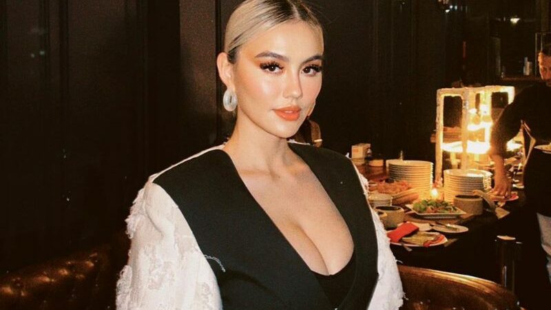 Cekricek.id - Walau telah menetap lama di luar negeri rupanya sejumlah kebiasaan Agnez Mo tetap tidak berubah. Sampai rela bawa cobek