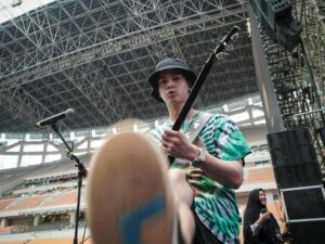 Cekricek.id, Berita Artis dan Berita Seleb - Sosok aktor tampan Al Ghazali rupanya begitu menyukai telur gulung, habis sampai 50 tusuk