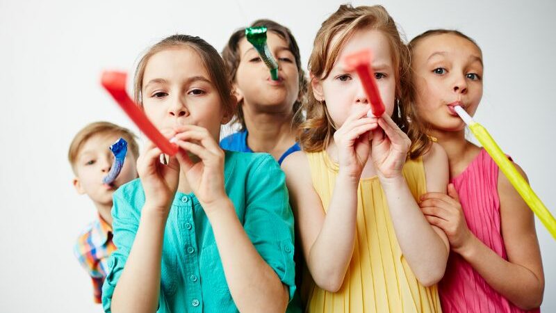 Cekricek.id - Jika pasangan suami istri ingin segera mendapat keturunan sebenarnya ada kisah nabi yang patut untuk diteladani, berikut tipsnya