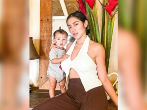 Cekricek.id - Netizen lagi-lagi mengkritik berkaitan dengan sebuah pakaian yang digunakan oleh Jessica Iskandar. Karena dianggap tak mendidik