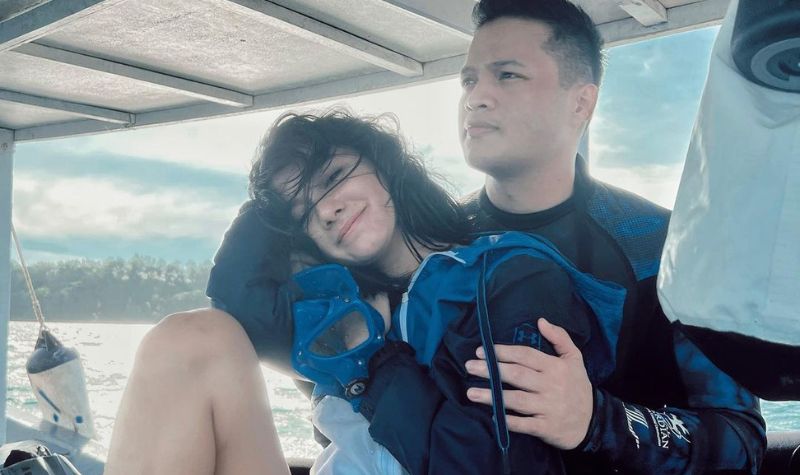 Cekricek.id - Artis cantik Naysila Mirdad semakin menunjukkan kebucinan serta tindakan romantis bersama pasangannya, didoakan segera nikah