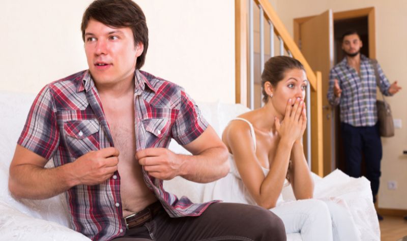 Bikin Merinding, Ini 5 Azab Bagi Pelaku Zina dan Suka Selingkuh 2 Cekricek.id, Portal Islam -  Bikin Merinding, Ini 5 Azab Bagi Pelaku Zina dan Suka Selingkuh