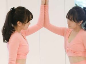 Cekricek.id - Sosok artis cantik Shandy Aulia malah dipuji tampak 10 tahun lebih muda di pertambahan usianya yang semakin tinggi