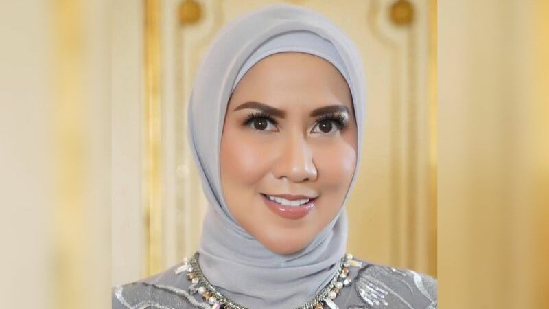 Cekricek.id - Venna Melinda membagikan pengakuan yang cukup mengejutkan. Ferry Irawan pernah ancam akan sebarkan foto tanpa busananya