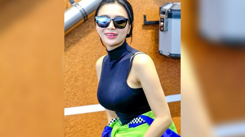 Cekricek.id - Penyanyi dangdut terkenal Wika Salim rela berdandan ala bodyguard. Hal tersebut sengaja ia lakukan, agar yang tersayang gak nakal