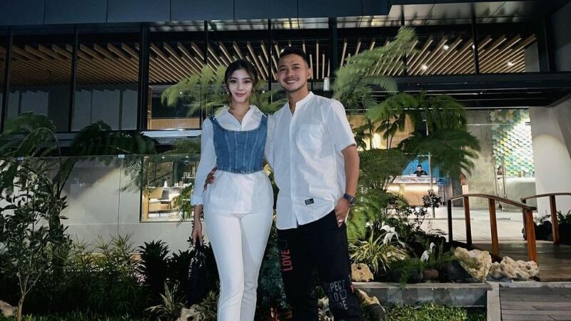 Cekricek.id, Berita Artis dan Berita Seleb - Sampai kini kisah percintaan Ghea Youbi yang telah kandas agar jadi pertanda akan segera menikah